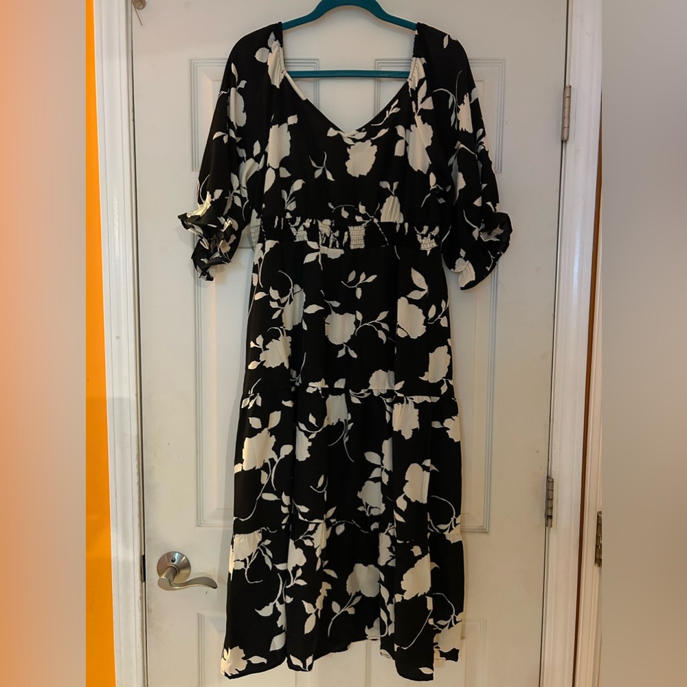 Bloomchic midi floral dress